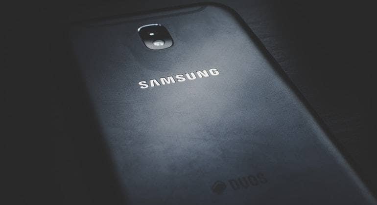 Black Samsung Phone ready for repairs